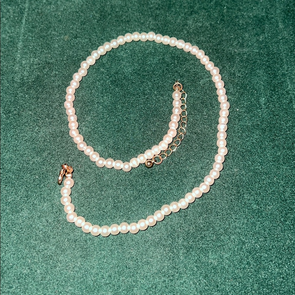 Elegant Pearl Necklace